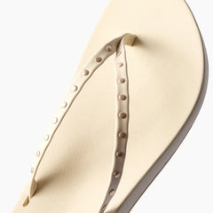 Cushion Slim Studs